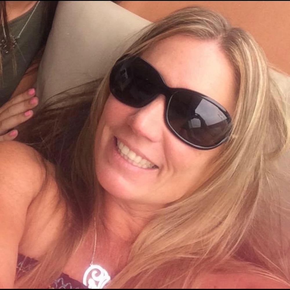 Meet your Posher, Christine